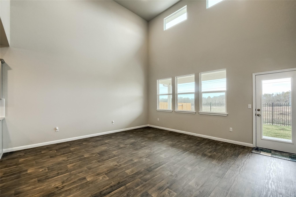 603 Bluffview Dr - Photo 8