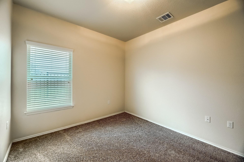 10001 Pinnacle Crest Loop - Photo 24