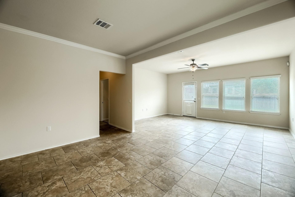 10001 Pinnacle Crest Loop - Photo 13