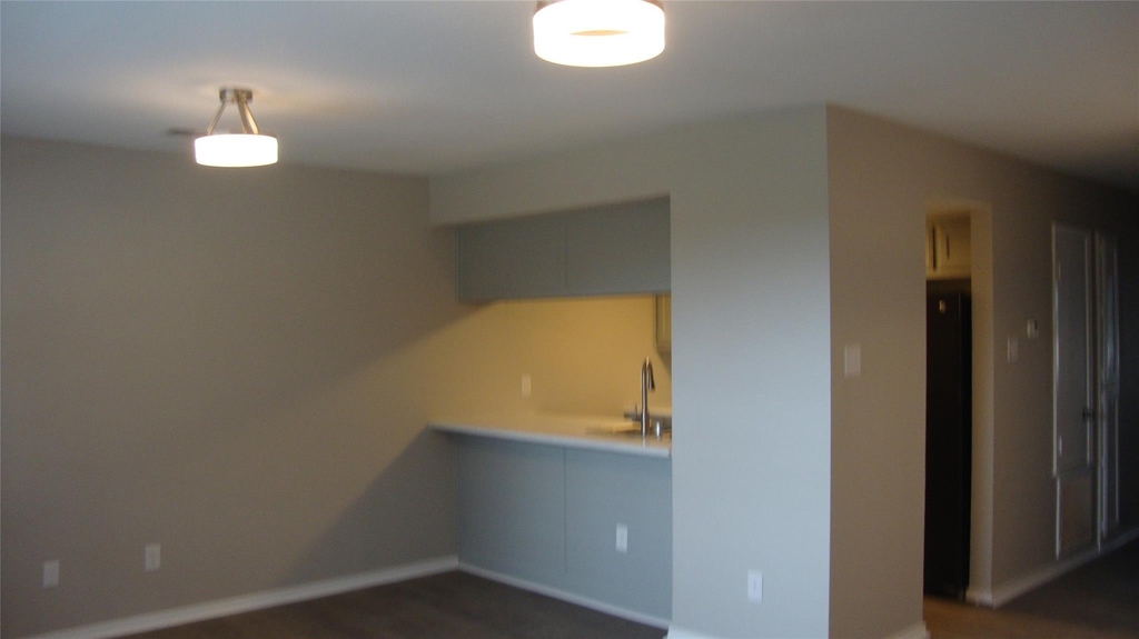 20802 Bonanza St - Photo 1