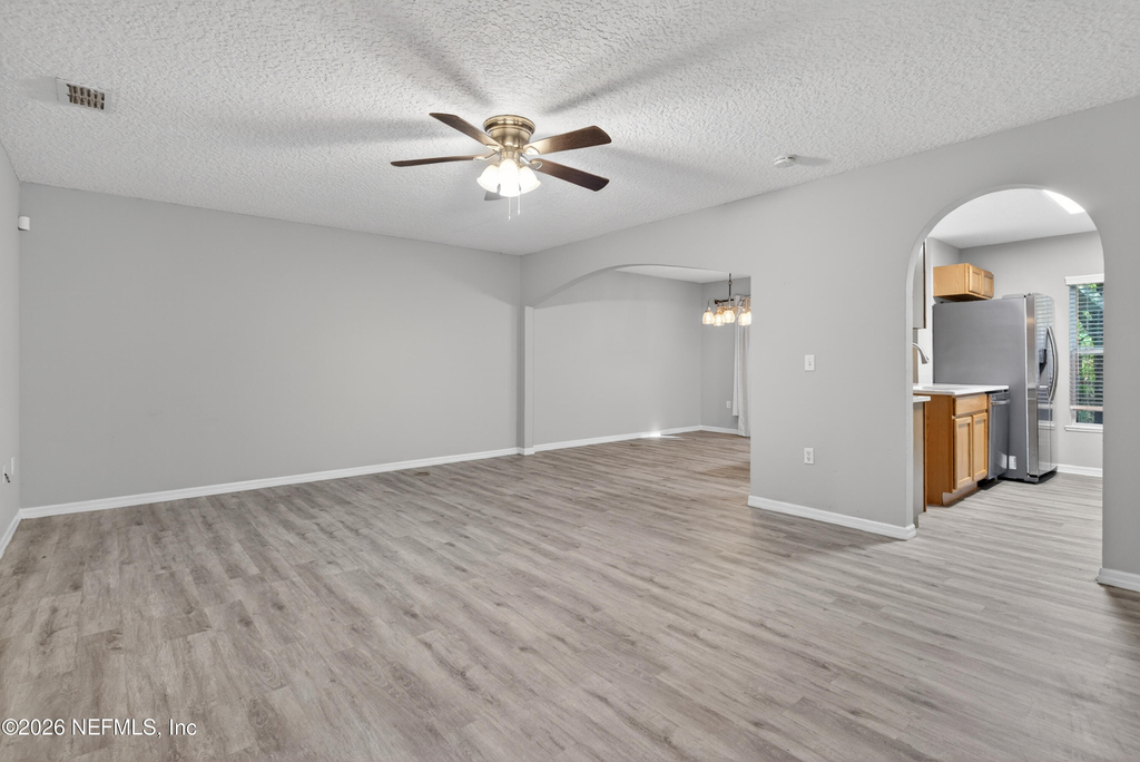 11816 Lake Bend Circle - Photo 5
