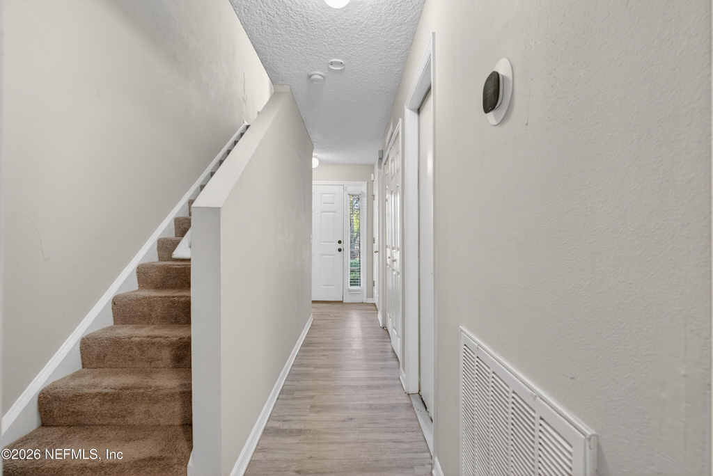 11816 Lake Bend Circle - Photo 4