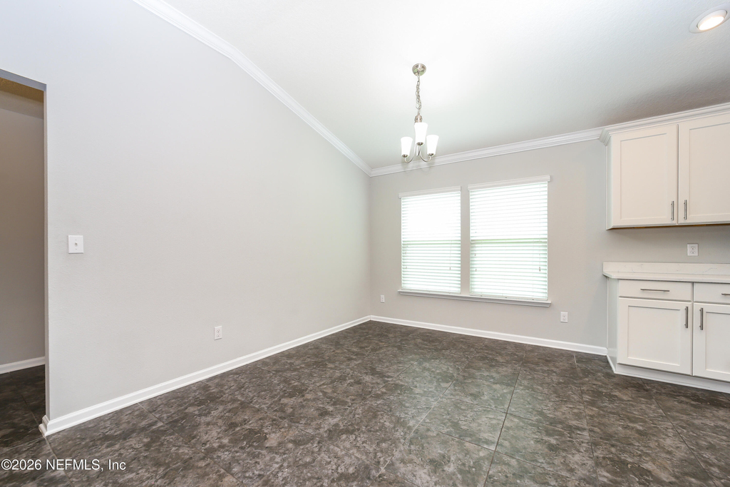 12385 Sacha Road - Photo 4