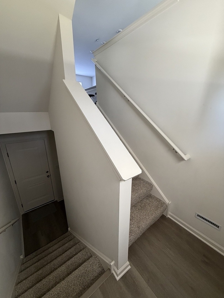 1555 Sequoia Way - Photo 7