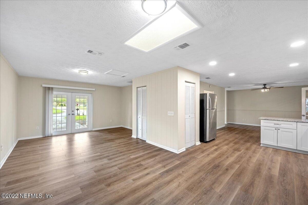 1683 Morningside Drive - Photo 9