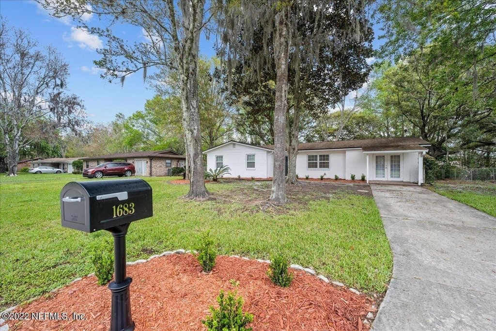 1683 Morningside Drive - Photo 25