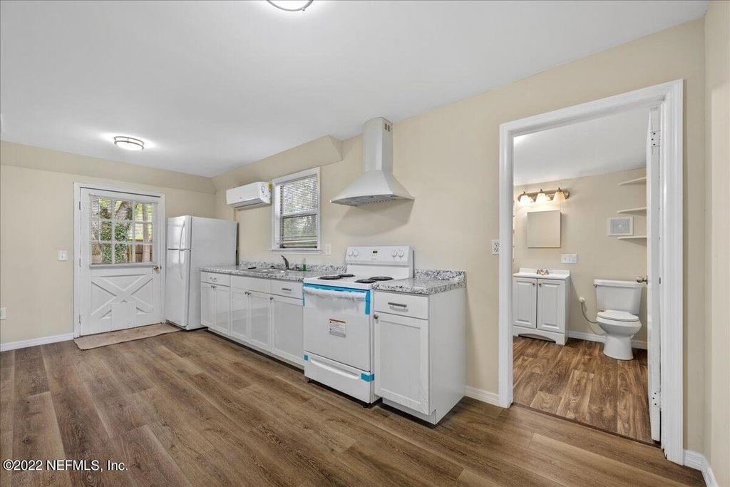 1683 Morningside Drive - Photo 16
