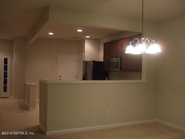 7002 Roundleaf Drive - Photo 5