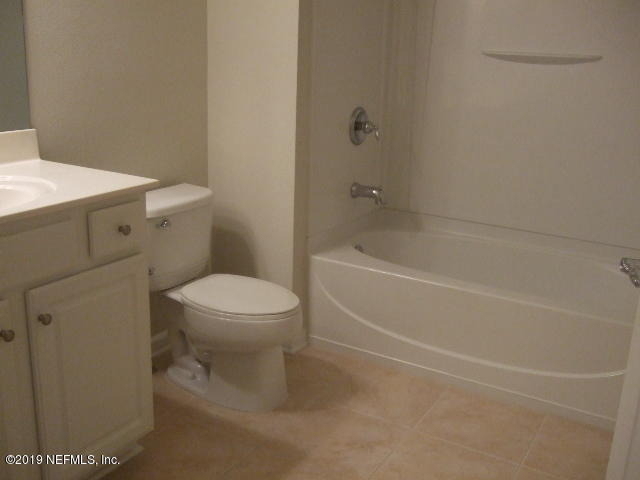 7002 Roundleaf Drive - Photo 8