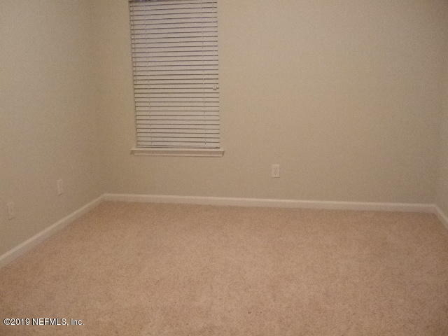 7002 Roundleaf Drive - Photo 10