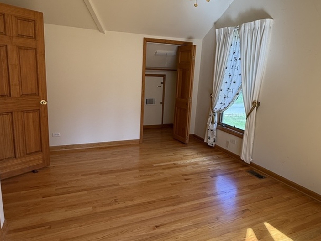 125 Maple Court - Photo 9