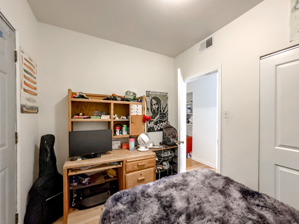 6711 N Sheridan Road - Photo 17