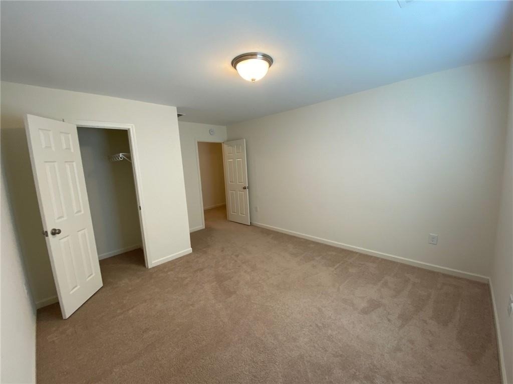 1490 Avalon Creek Road - Photo 5