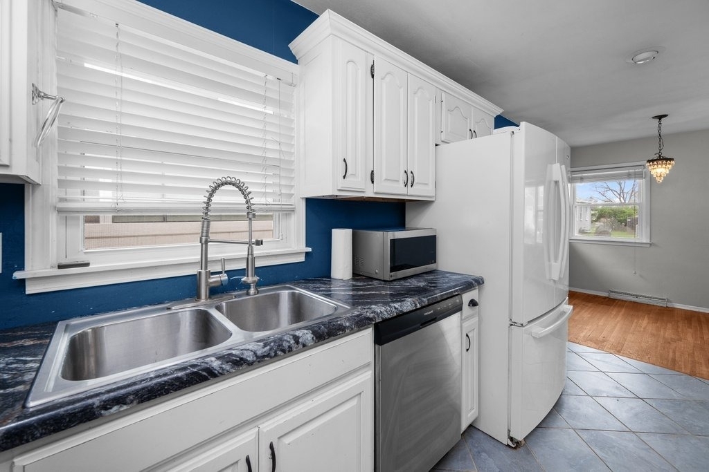 1815 Cody Street - Photo 11