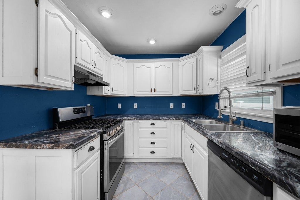 1815 Cody Street - Photo 8