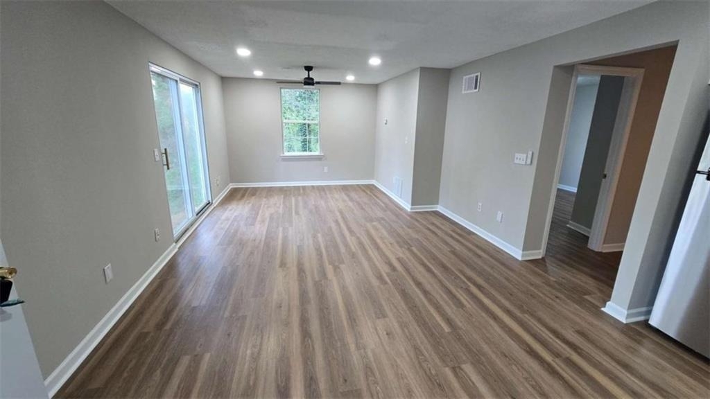 3025 Mangum Drive - Photo 3