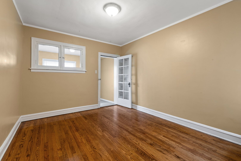 8235 S Indiana Avenue - Photo 12