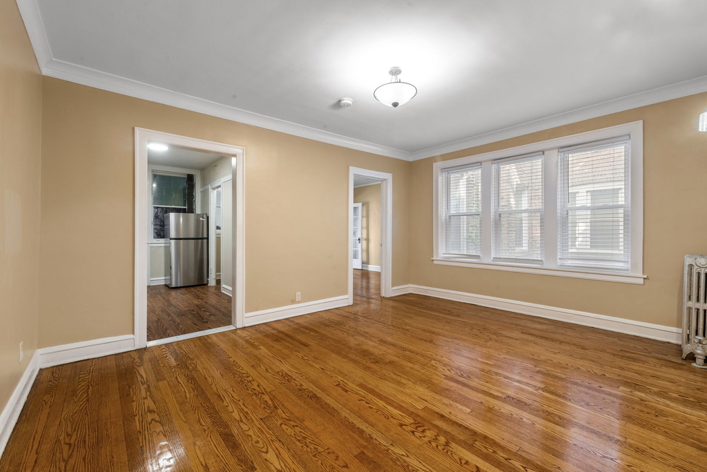 8235 S Indiana Avenue - Photo 8
