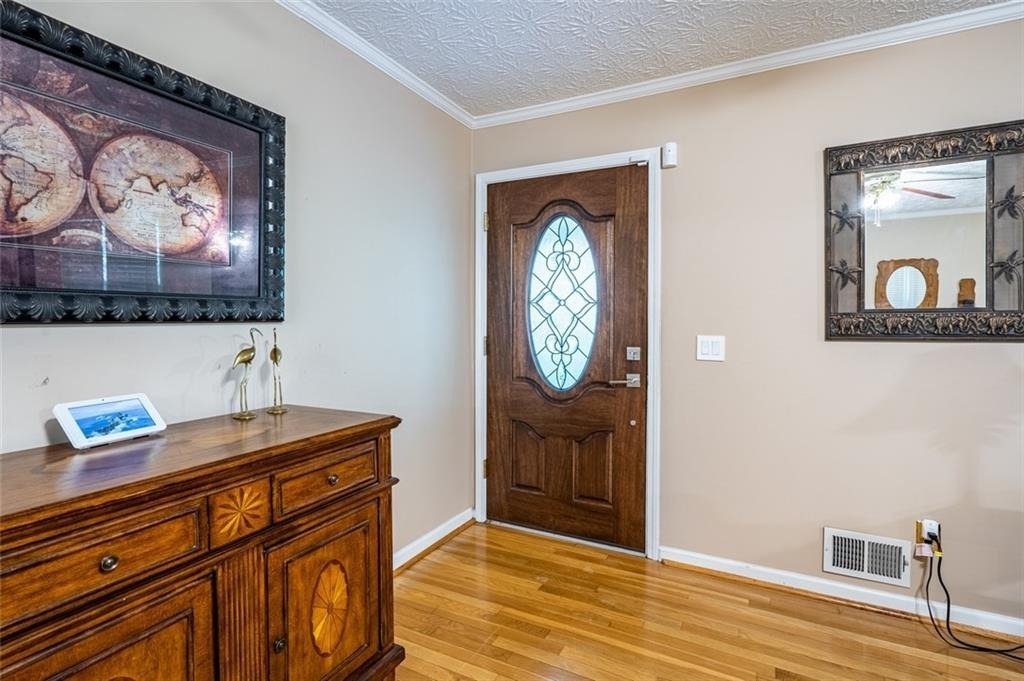 465 Dobbs Road - Photo 4