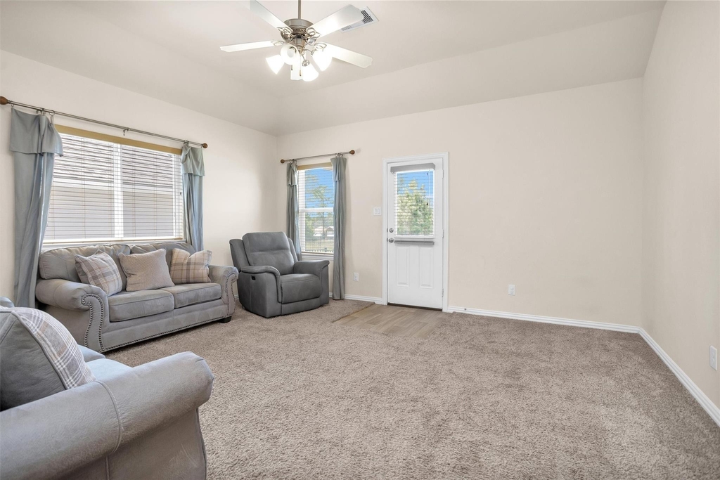 223 Shoreview Drive - Photo 13