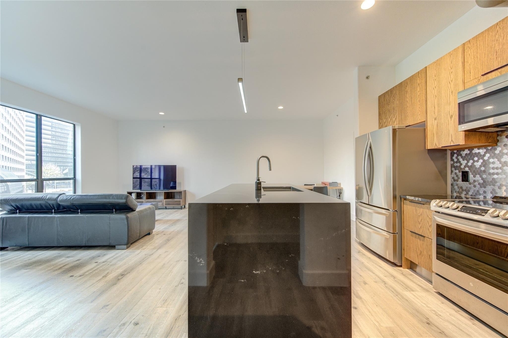 1901 Post Oak Boulevard - Photo 1