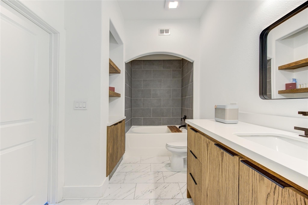 1901 Post Oak Boulevard - Photo 12