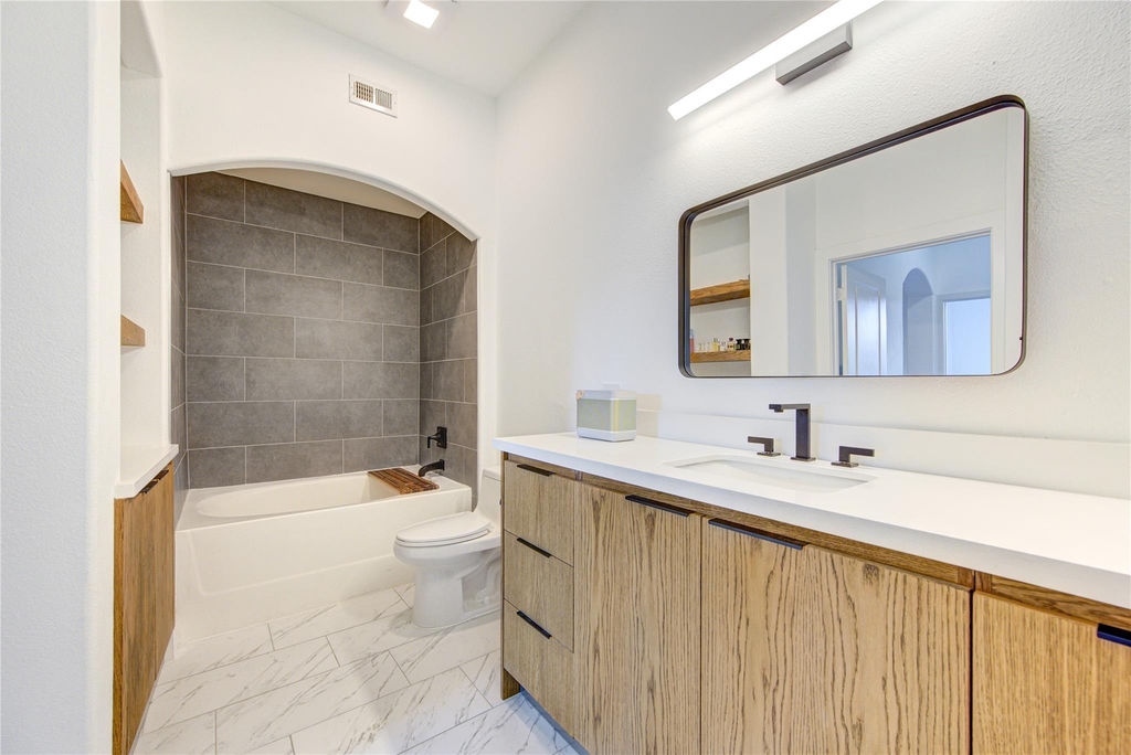 1901 Post Oak Boulevard - Photo 11