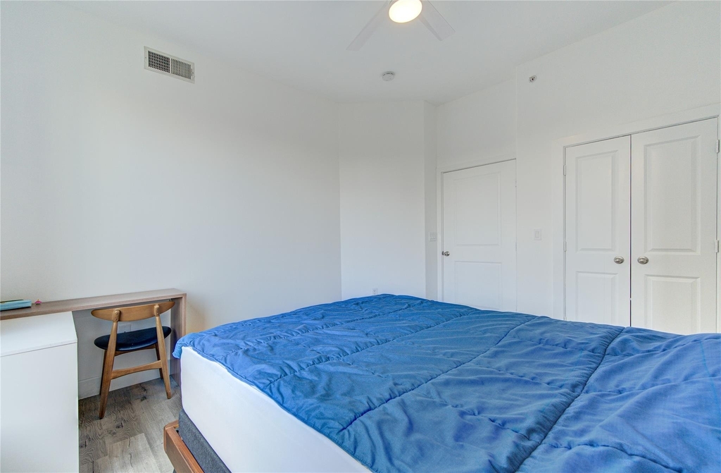 1901 Post Oak Boulevard - Photo 16