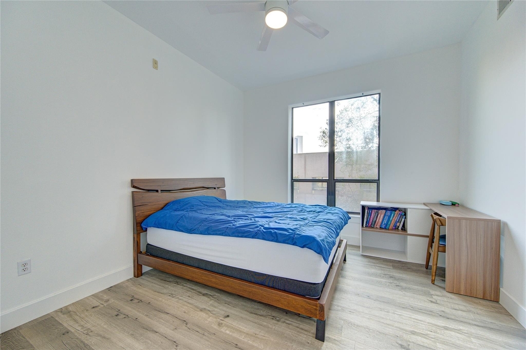 1901 Post Oak Boulevard - Photo 15