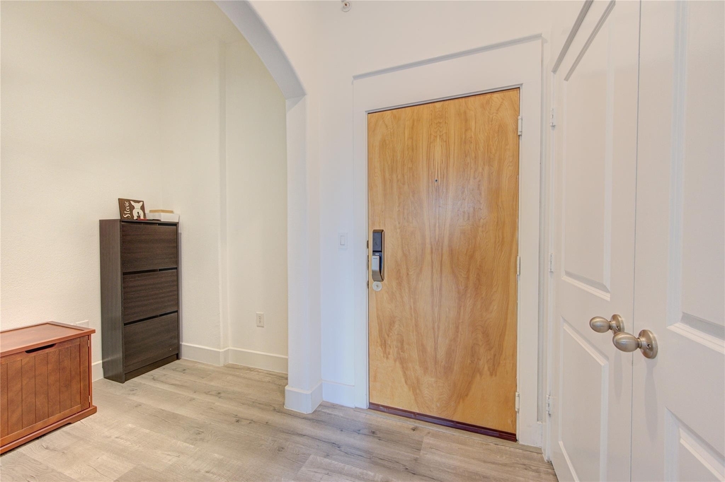 1901 Post Oak Boulevard - Photo 6