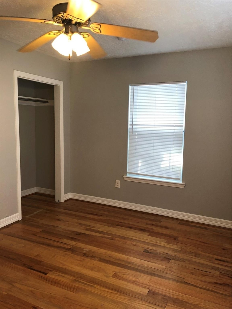 1320 W 24th Street - Photo 6