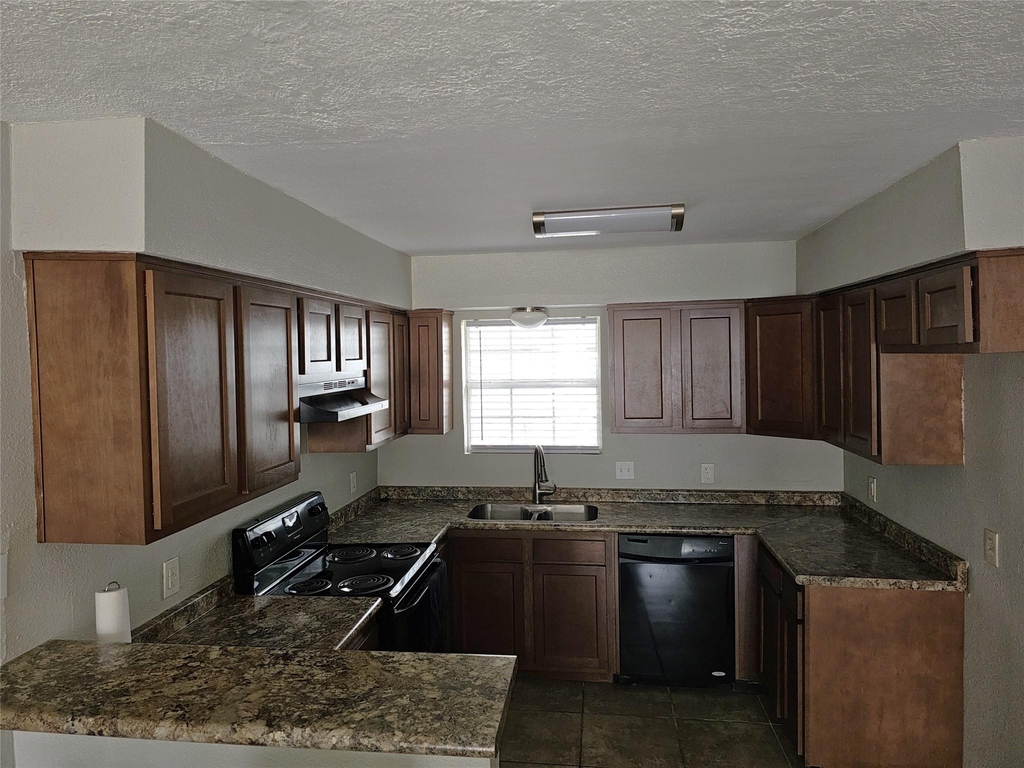 1500 Oleander Drive - Photo 4