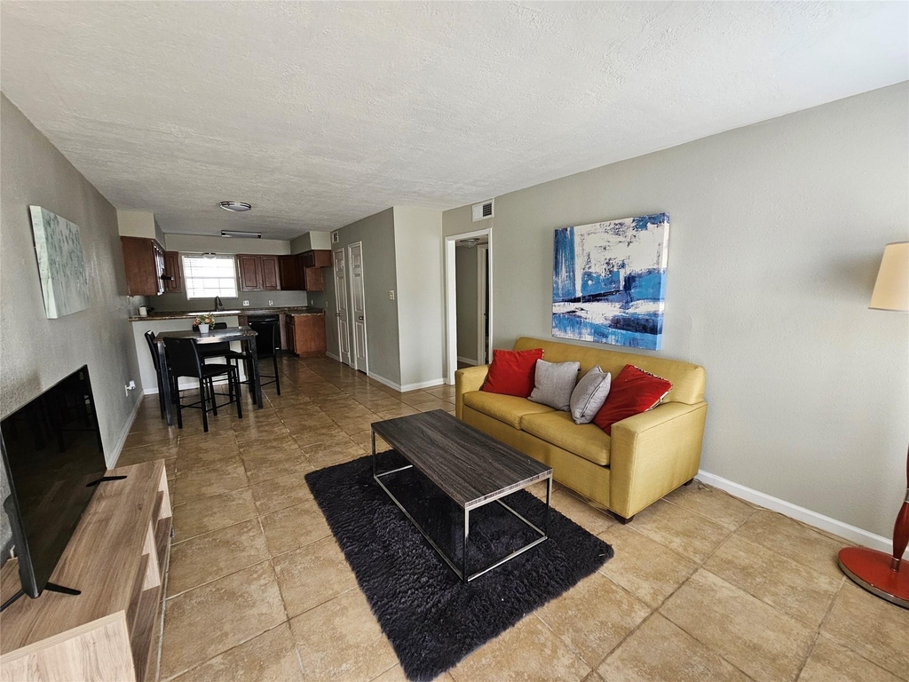 1500 Oleander Drive - Photo 1