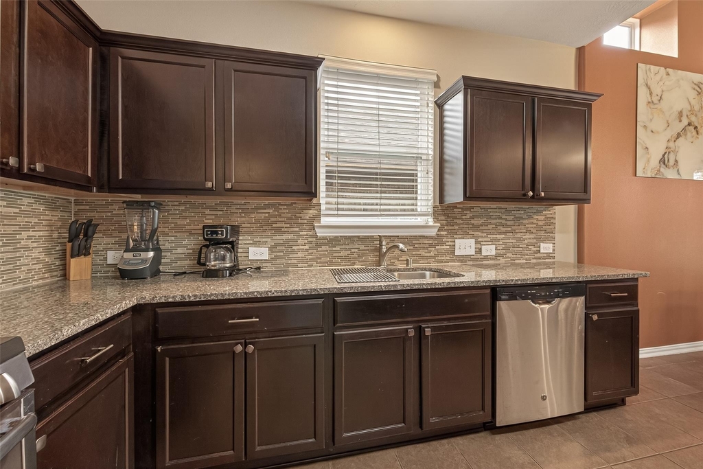 4502 Mallory Creek Drive - Photo 9