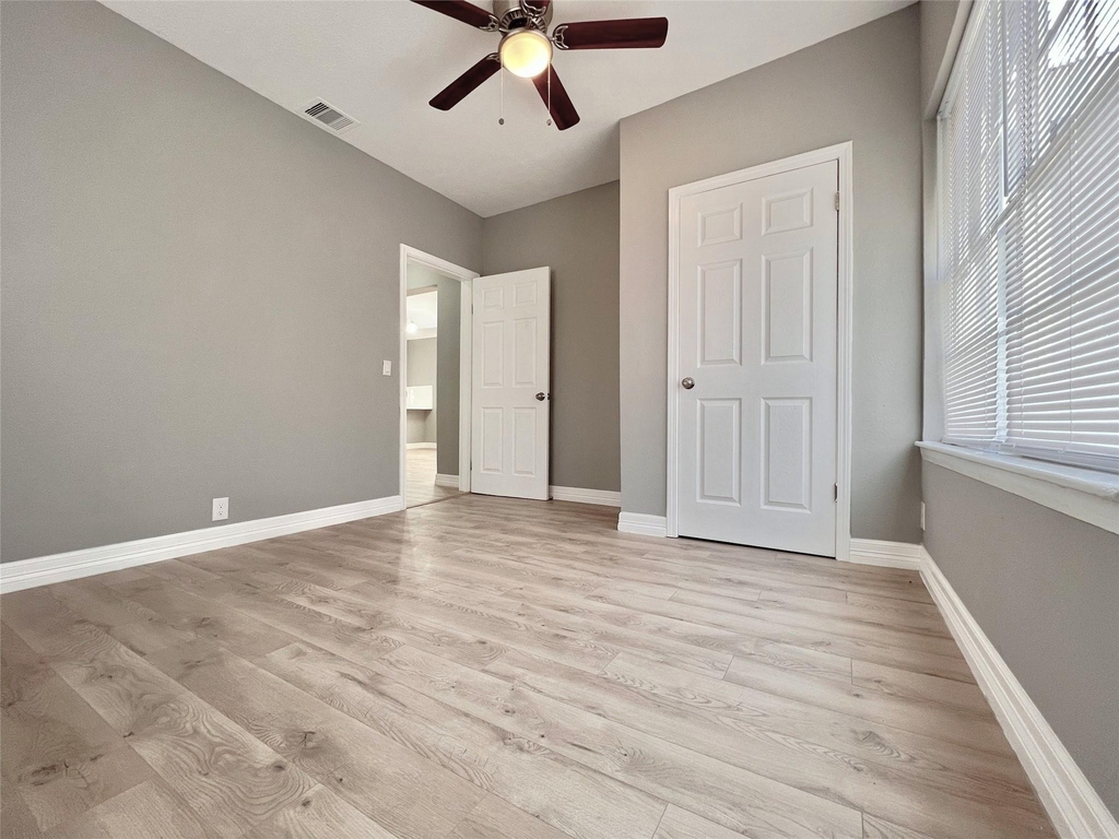 4106 Robertson Street - Photo 11