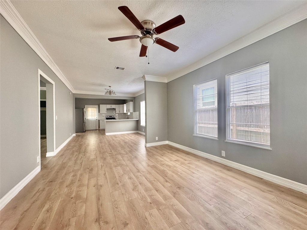 4106 Robertson Street - Photo 3