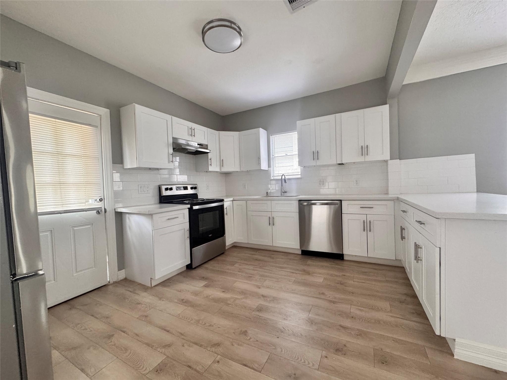 4106 Robertson Street - Photo 7