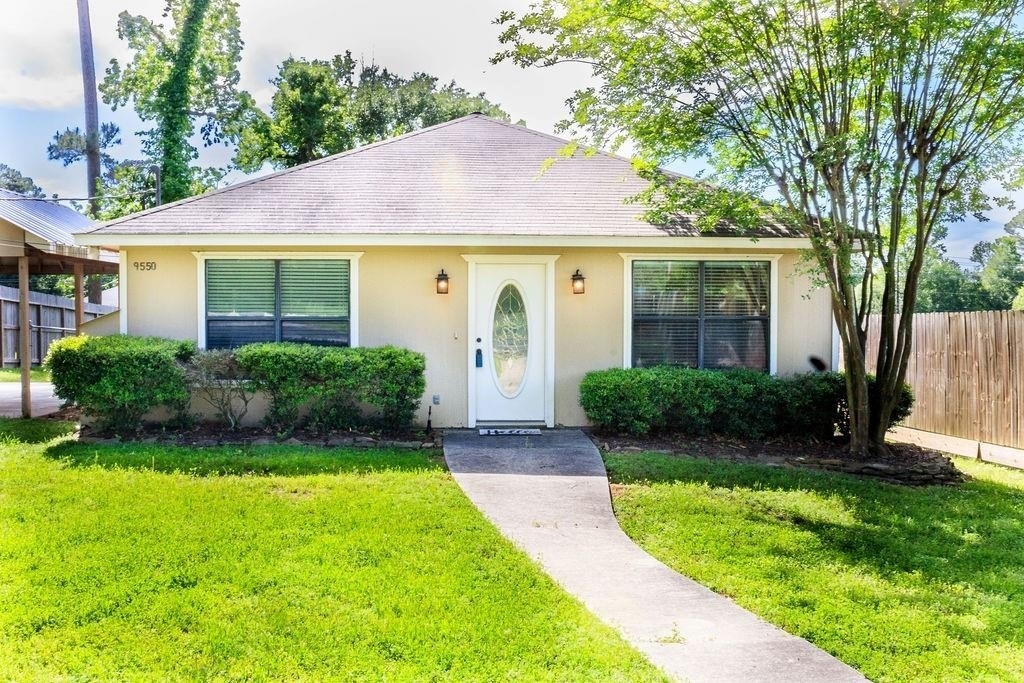 9550 Thousand Oaks Loop - Photo 1