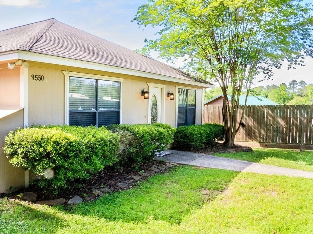 9550 Thousand Oaks Loop - Photo 3