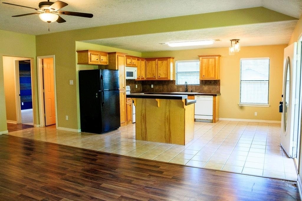 9550 Thousand Oaks Loop - Photo 8
