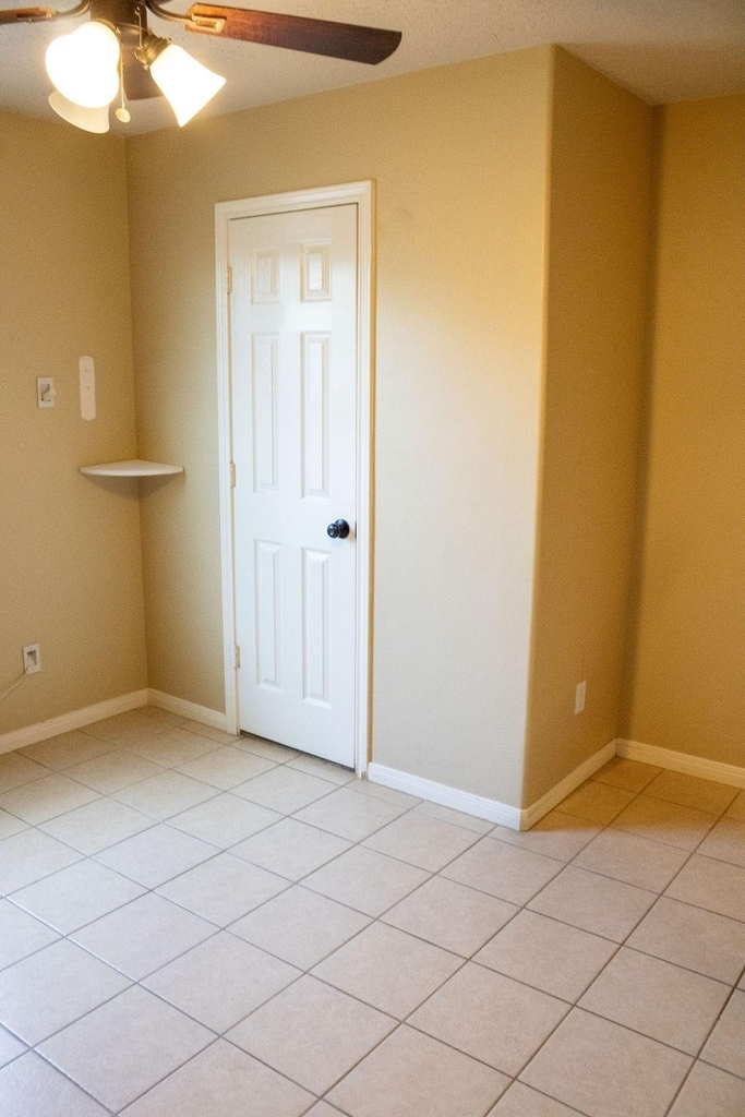 9550 Thousand Oaks Loop - Photo 19
