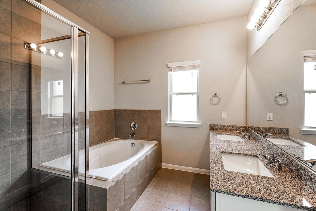 8414 Quiet Bay Drive - Photo 12