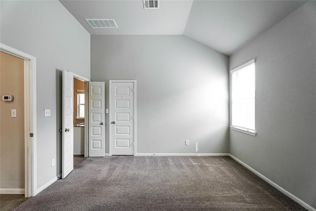 8414 Quiet Bay Drive - Photo 10