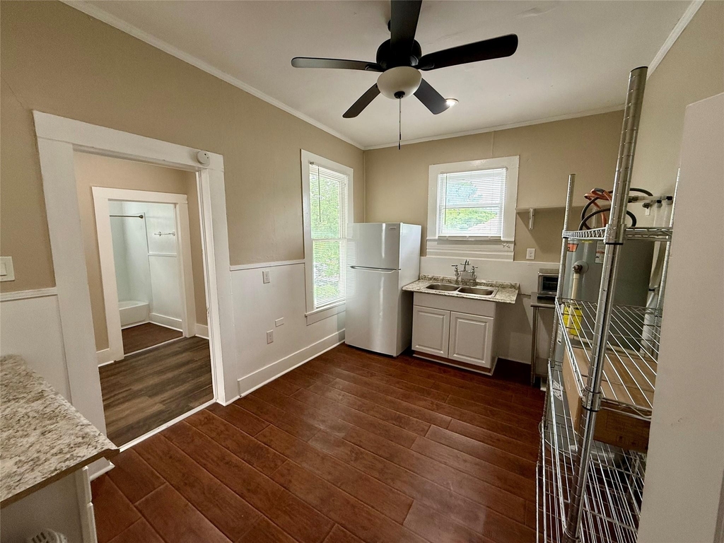 1403 14th Street - Photo 8