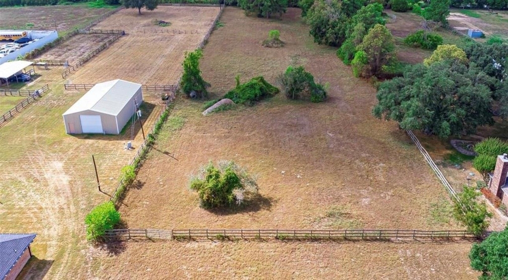 17303 Swansbury Drive - Photo 17