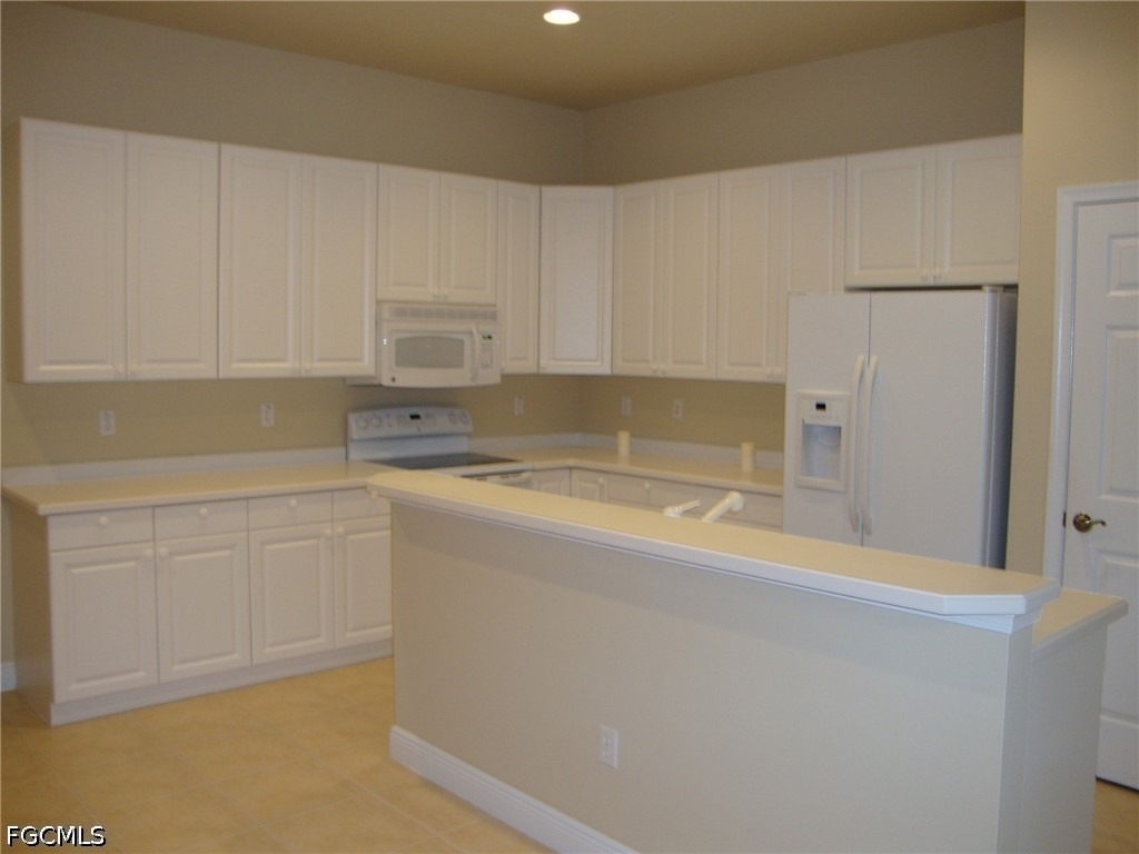13942 Bently Circle - Photo 3