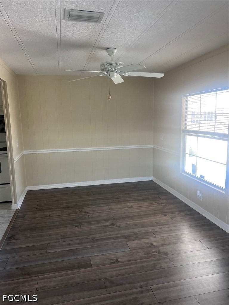 947 Strongbox Drive - Photo 3