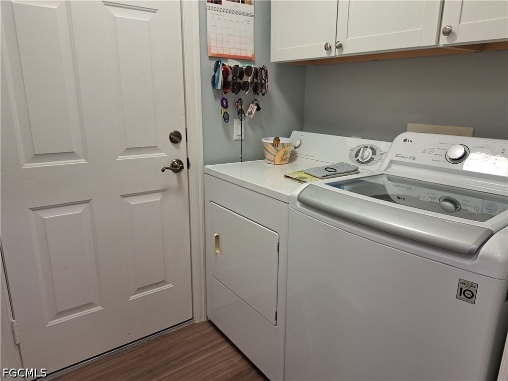 11037 Harbour Yacht Court - Photo 12