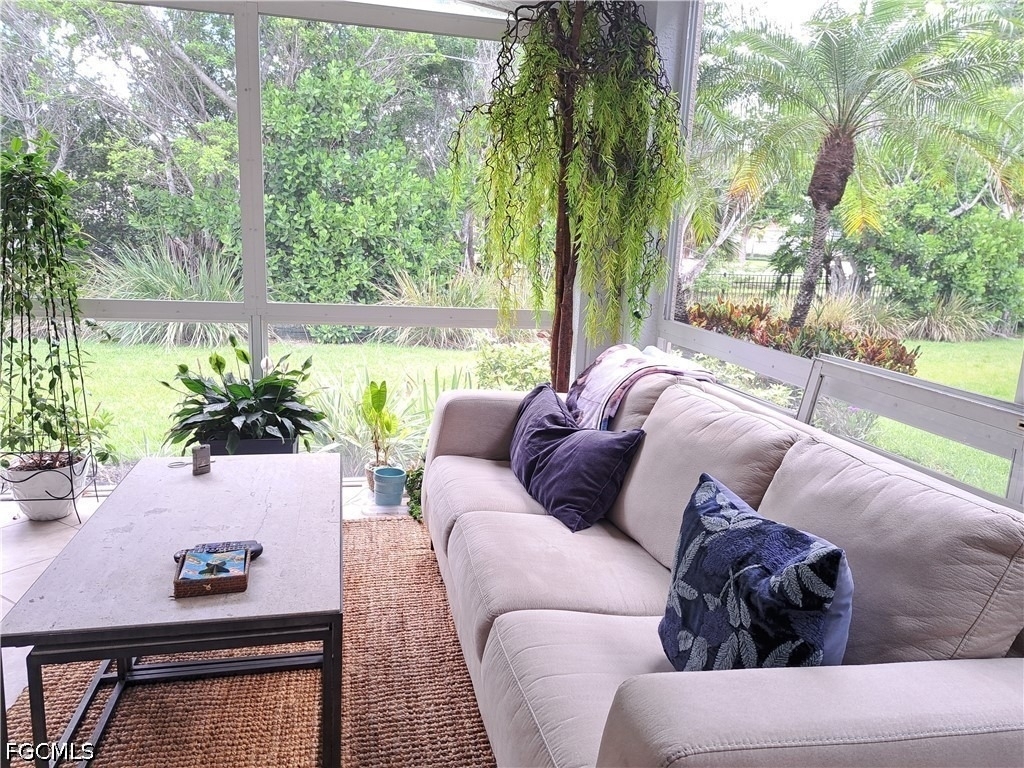 11037 Harbour Yacht Court - Photo 2