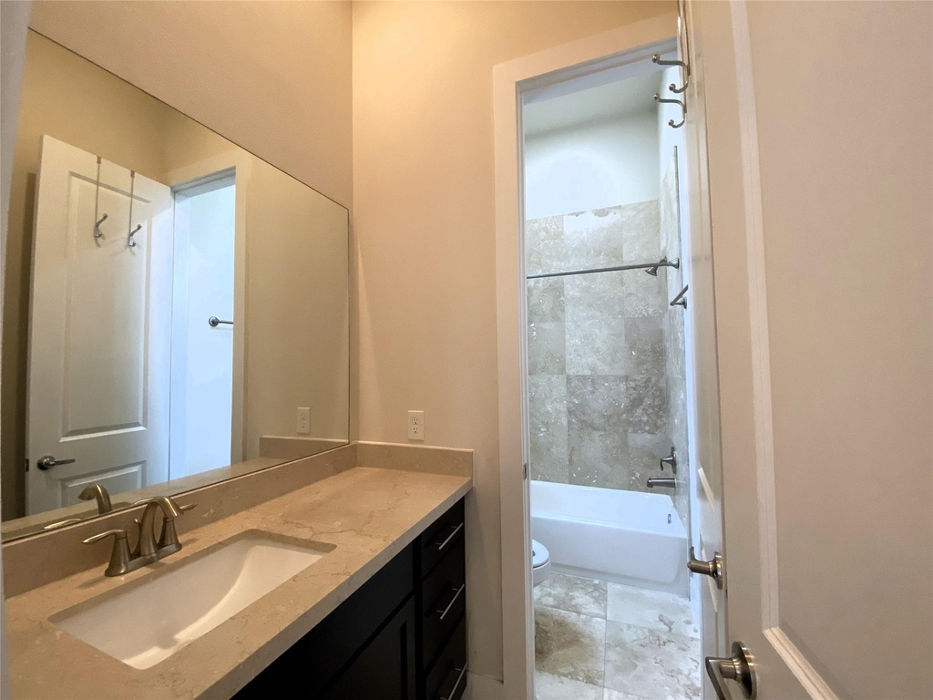 74 N Hutcheson Street - Photo 5
